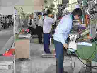 东莞市坚成电子科技 一站式工业材料与设备解决方案供应商